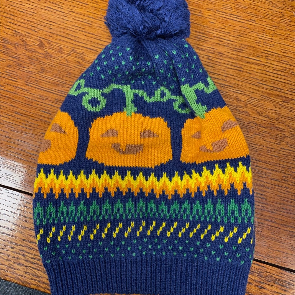Modcloth Give 'Em Pumpkin To Talk About hat / beanie !